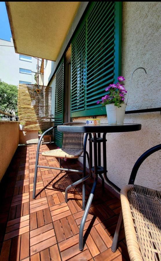 Cozy Apartment With Balcony 10 Min From The Beach 里耶卡 外观 照片