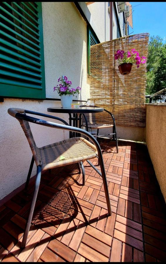 Cozy Apartment With Balcony 10 Min From The Beach 里耶卡 外观 照片